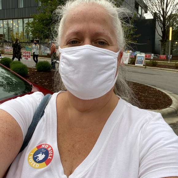 Meet your Posher, Kate - Picture 2 of 16